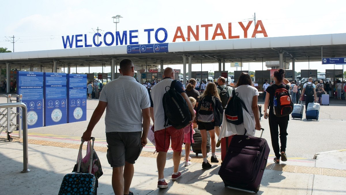 Bayram tatilinin uzatılmaması Antalya’da turizm beklentisini düşürmedi