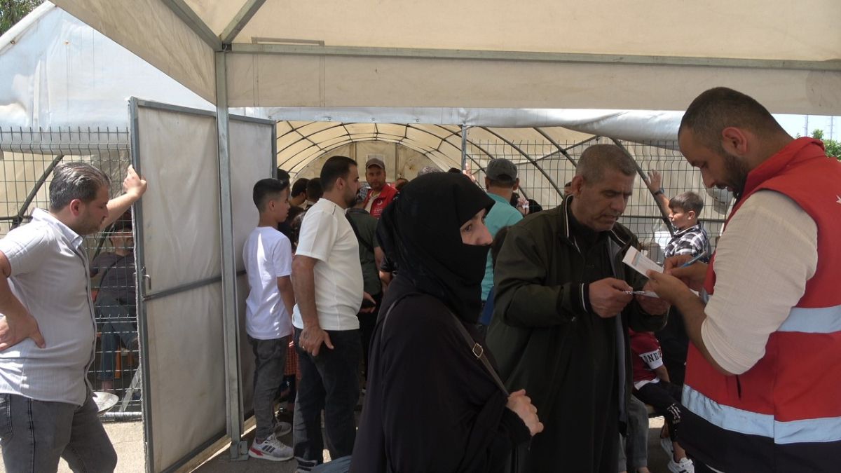 Suriyeliler ülkelerine dönüş yolculuklarını sürdürüyor: ‘Giden gelmiyor’
